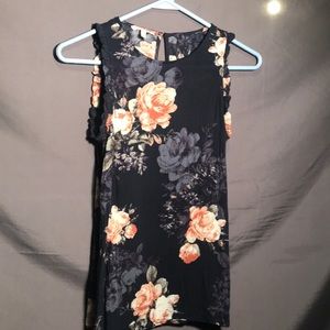 Women’s Floral Top